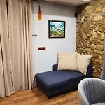 Jurta Villa Avren