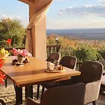 Jurta Villa Avren